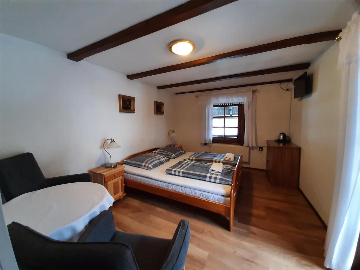 Krokus Homestay Miedzygorze